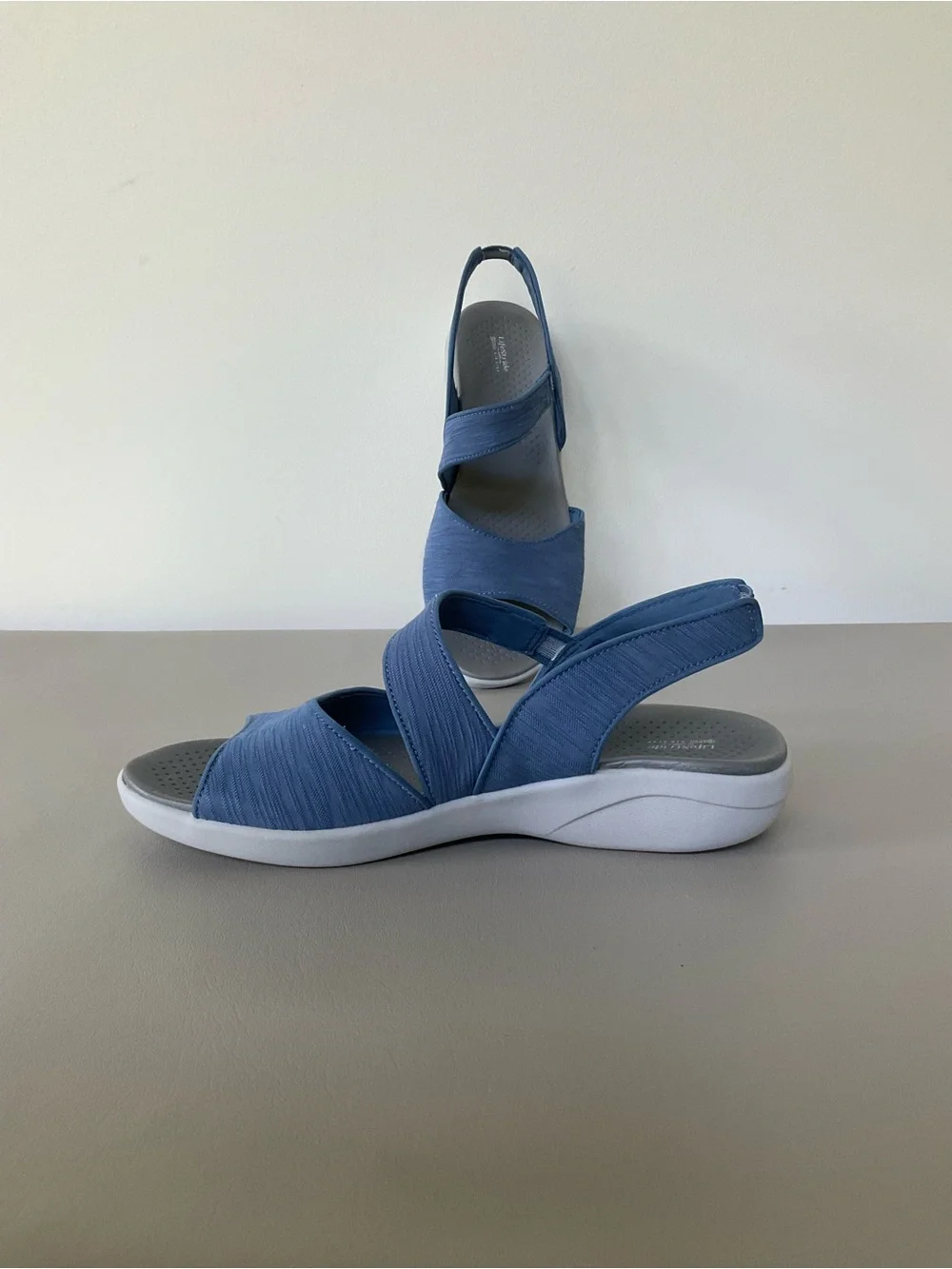 🤩NWBox!!! LifeStride, Blue & Grey Comfortable Sandals